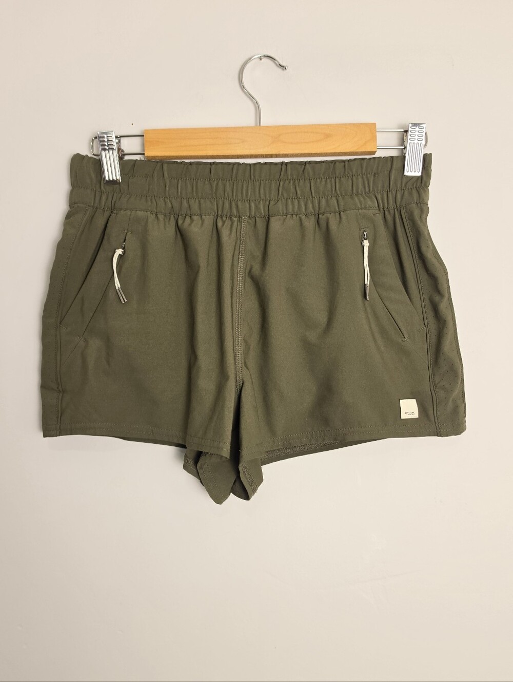 Vuori Womens Dash Shorts Size Small